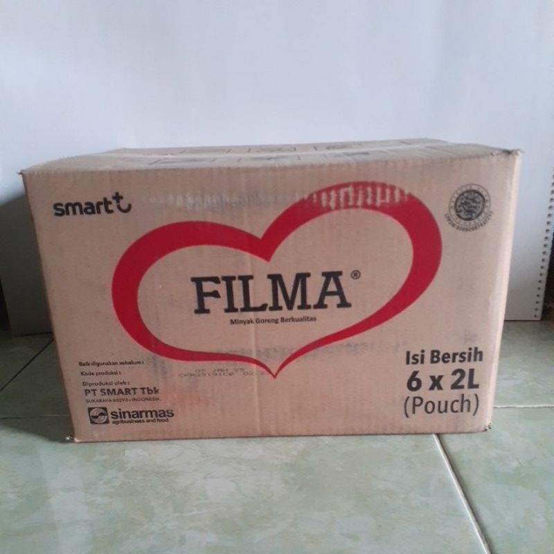 

Minyak goreng Filma 1 karton isi 6 pcs refil 2L