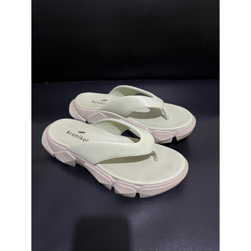 PRELOVED SANDAL @kronikel.project