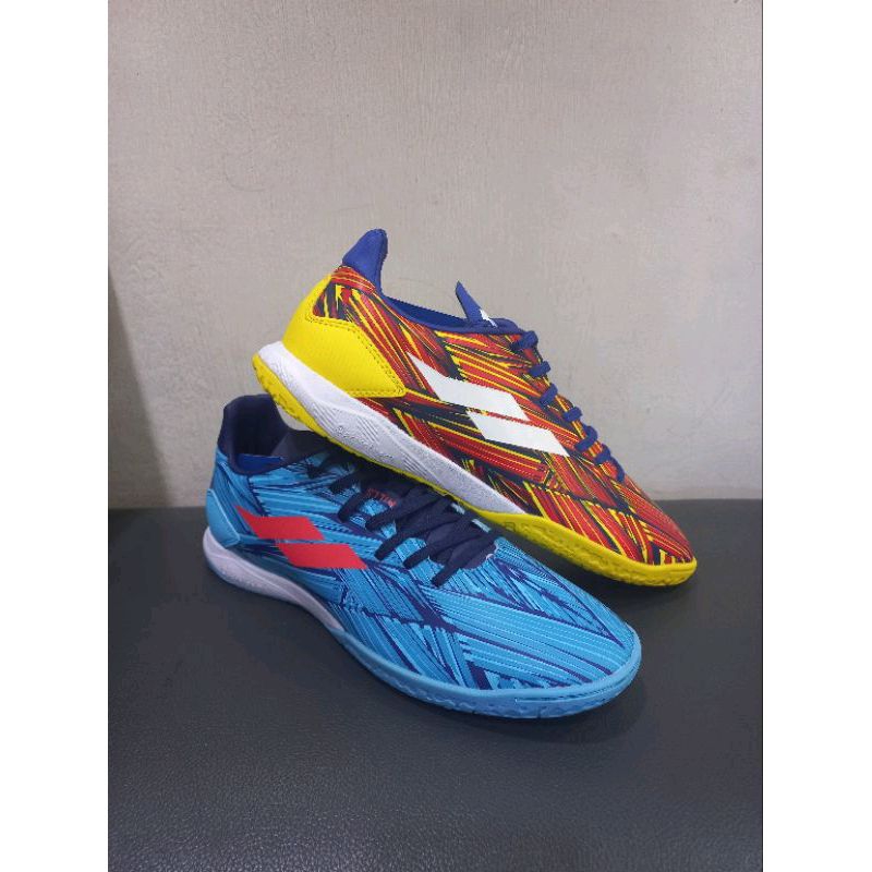 Mills Sepatu Futsal Matera In