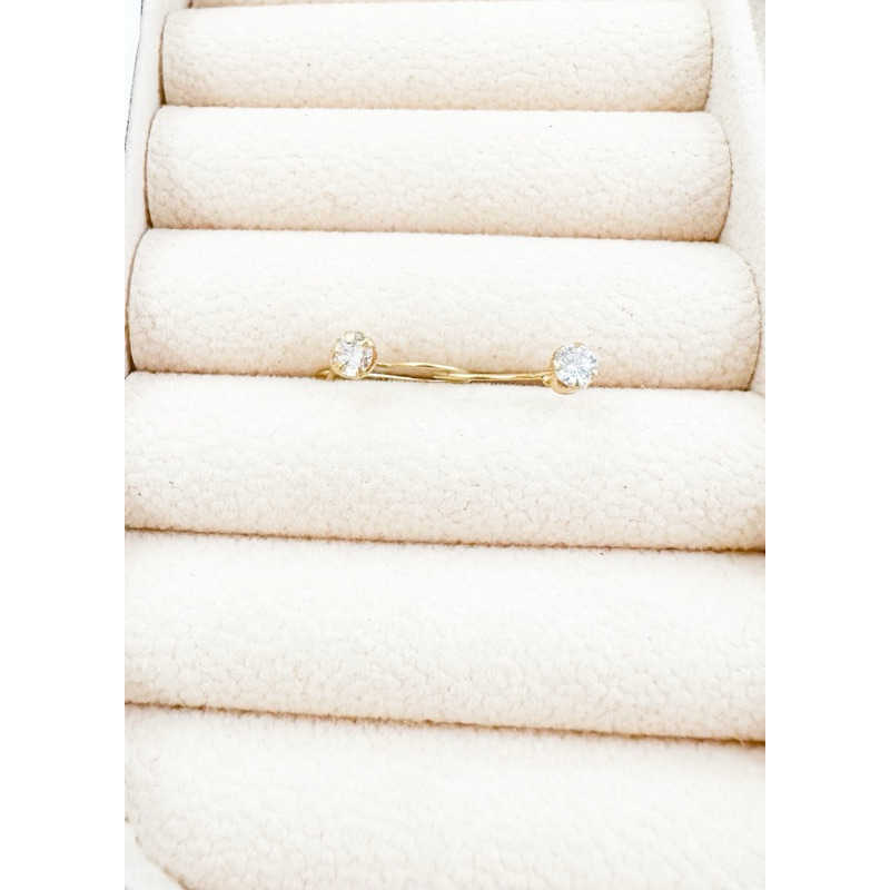 Anting dewi mata putih