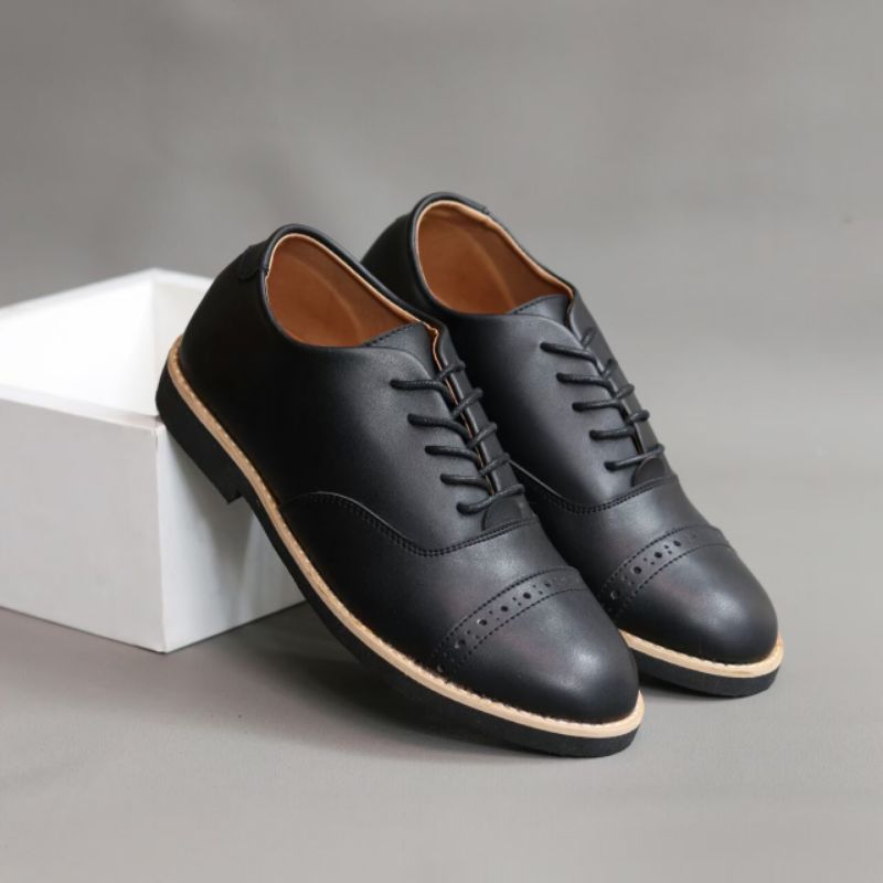 RA MANAGE - sepatu pansus kulit pria wingtip casual sepatu plimsol sneaker hitam kets ventela model 