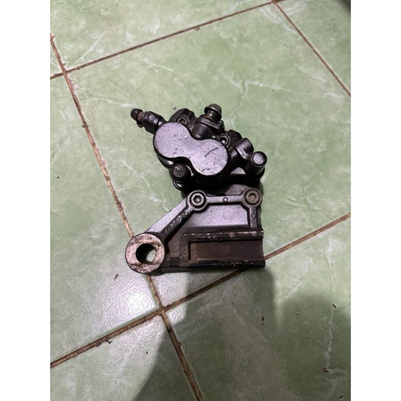KALIPER Belakang & breket NINJA 250 FI 2 Piston original copotan kawasaki (MOHON KONFIRMASI STOK)
