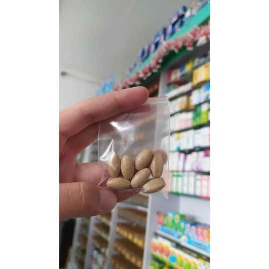 TABLET RACIK GLOW UP & BEKAS JERAWAT isi 7tablet