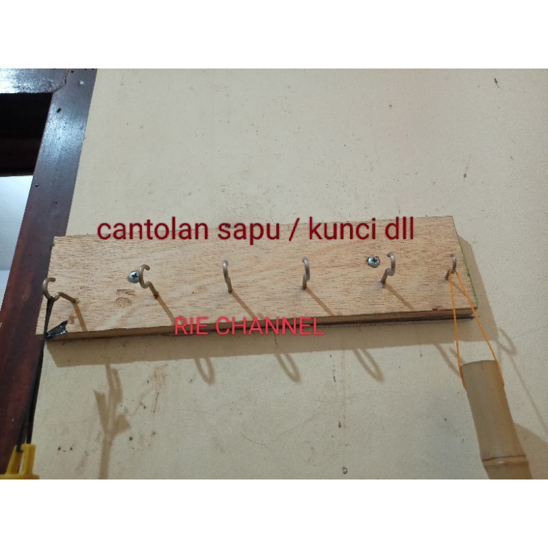 cantolan sapu kunci / gantungan / gantolan