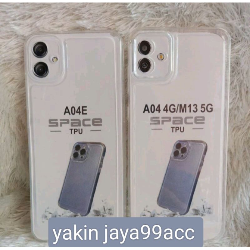 Softcase Casing Samsung A04.4G/M13.5g/AO4E Silikon Clear Hitam Bening Transparan Pelindung Belakang