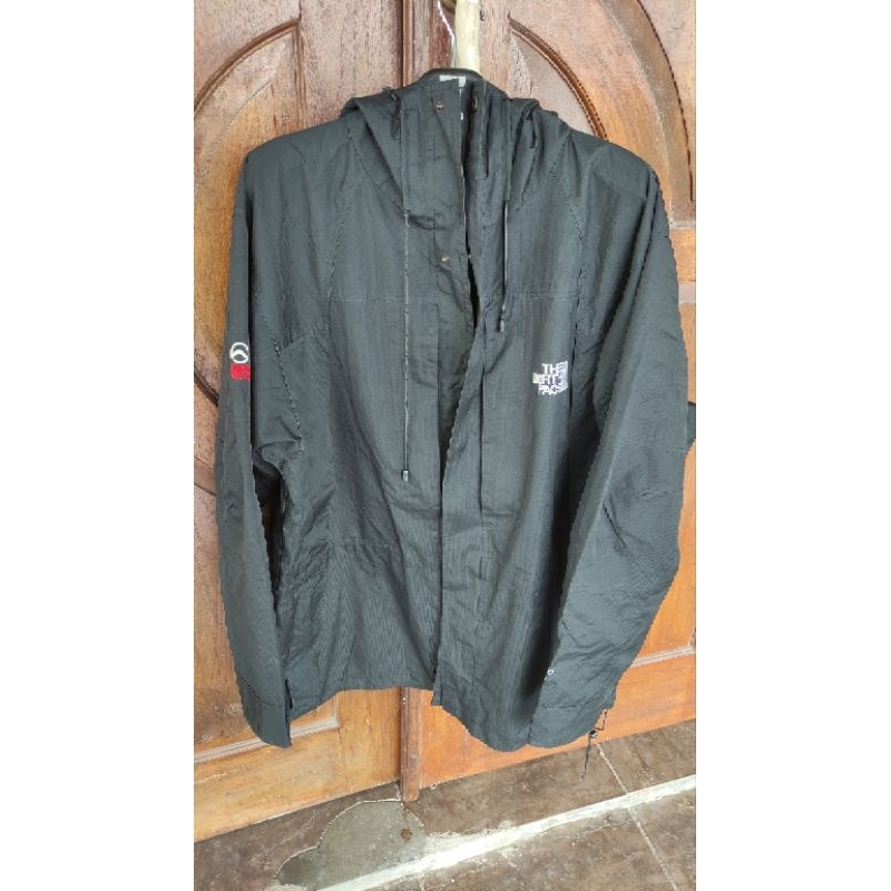 jaket TNF