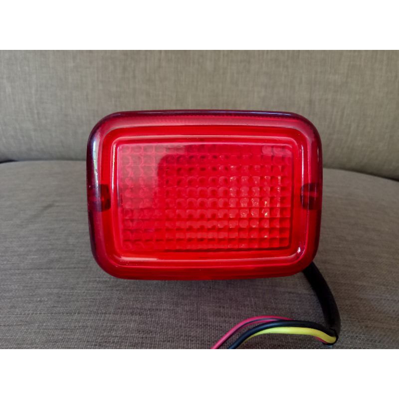 Lampu Belakang Sanex Venus