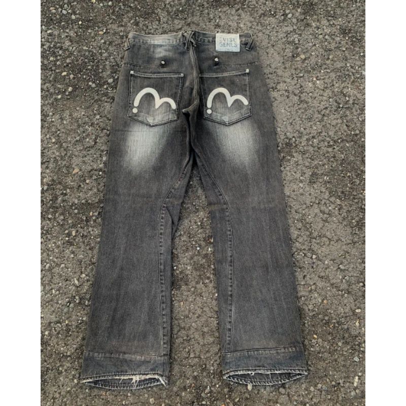 Celana jeans evisu genes
