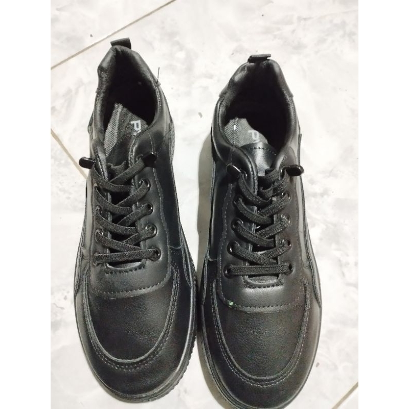 Sepatu PVN Kwangsoo Hitam