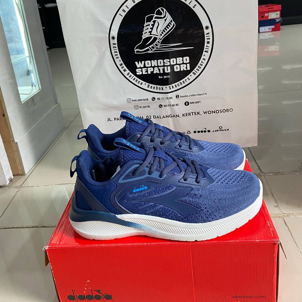 DiadoraFinley - Navy (Men)(Running)  Kode Artikel: DIARU220702N
