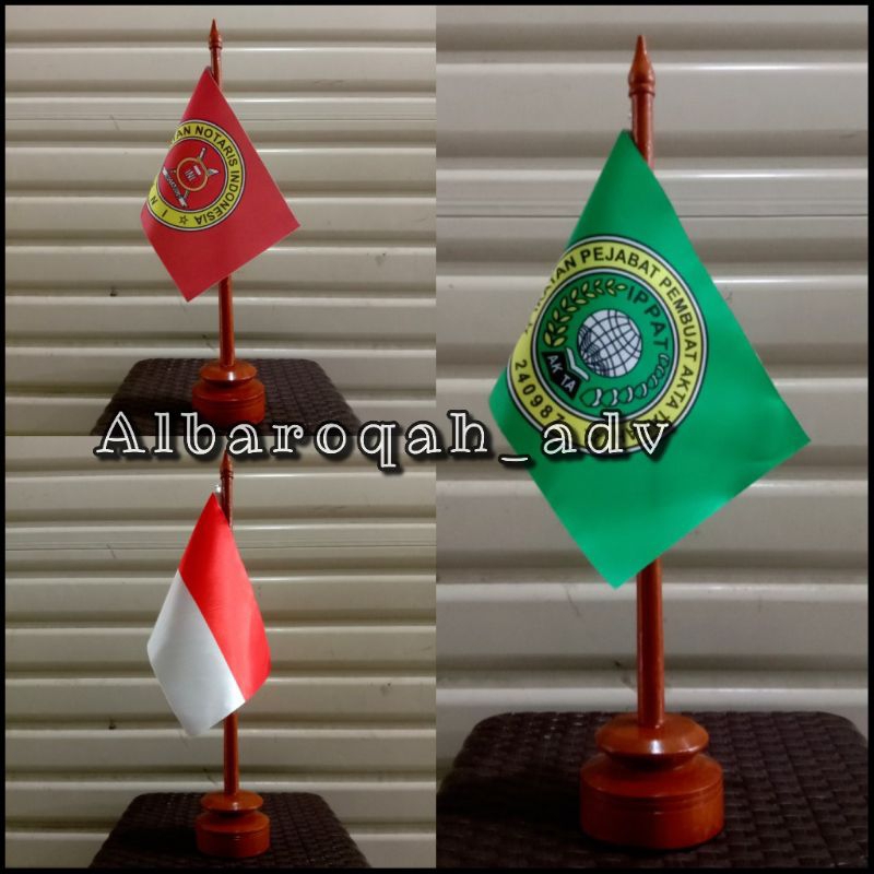 Bendera NOTARIS IPPAT INDONESIA Dan Tiang kayu meja vandel