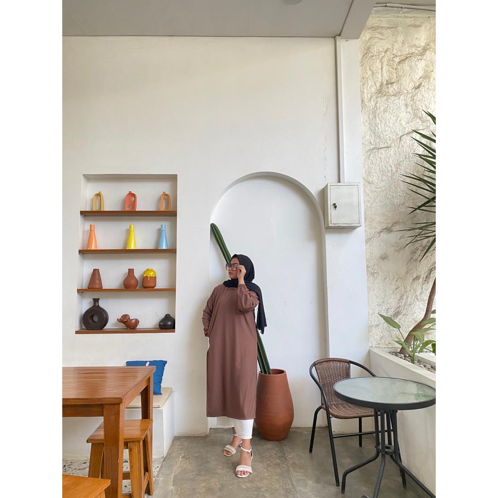 Tania Long Tunik Jumbo Knit Hornet Premium