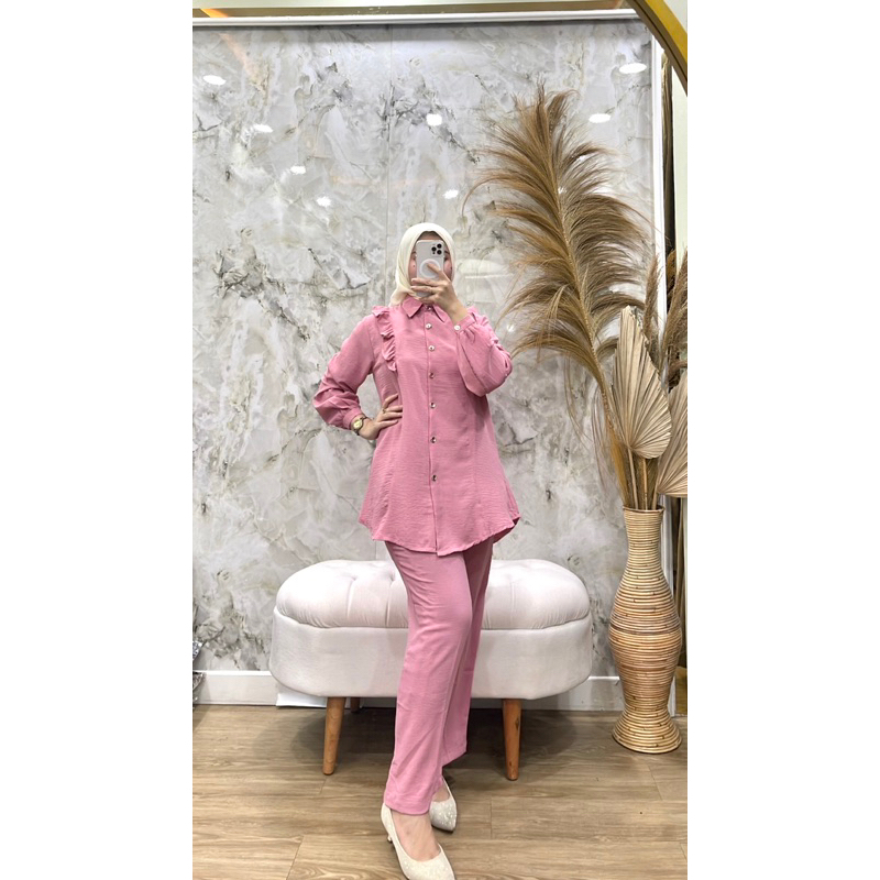 ONE SET/ STELAN ATASAN + CELANA CRINKLE AIRFLOW PREMIUM