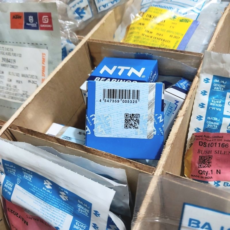 BEARING NAP GEAR PULSAR 200NS 220 200 180 UG4 BEARING RODA BELAKANG KIRI