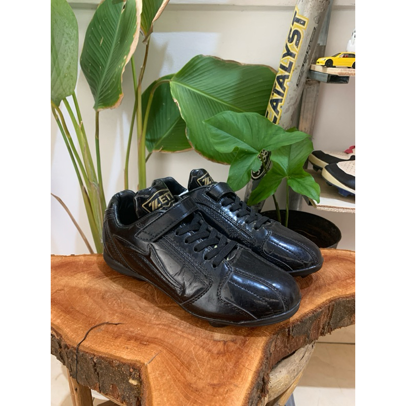 SEPATU BASEBALL SOFTBALL SLOPITCH AMERICAN FOOTBALL RUGBY MLB NFL BEKAS SECOND