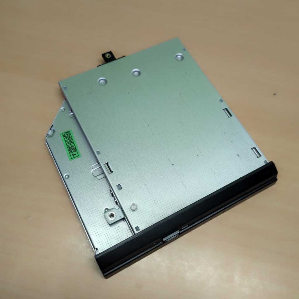 DVD Room Laptop Advan Soulmate G4D-61132 T