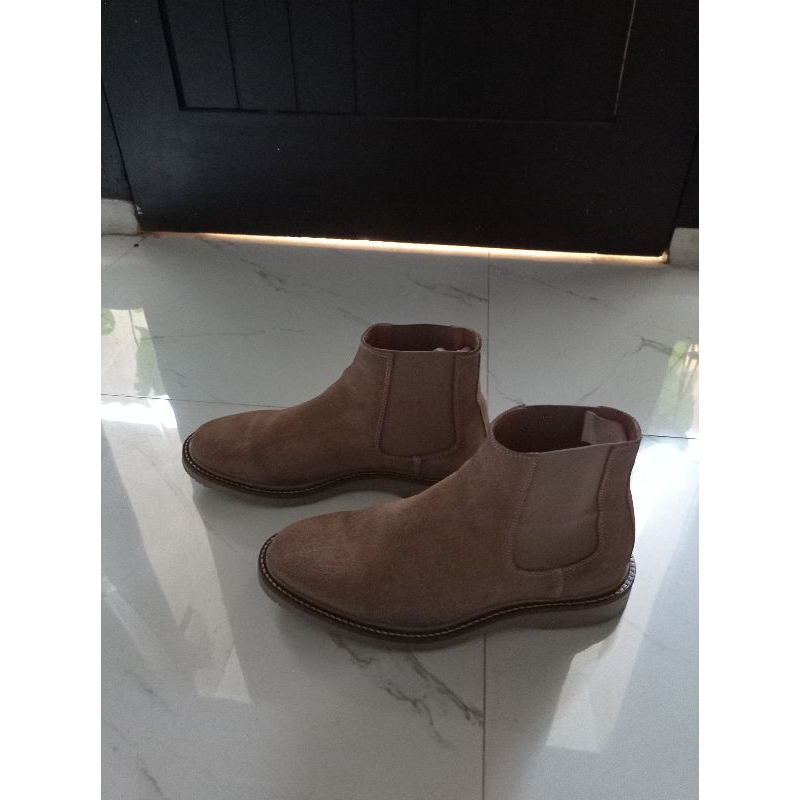 zara boots chelsea