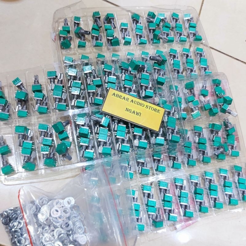 POTENSIO MONO RV097NS HIJAU + SWIT / POTENSIOMETER SEGI ( 5K, 10K, 20K, 50K, 100K )
