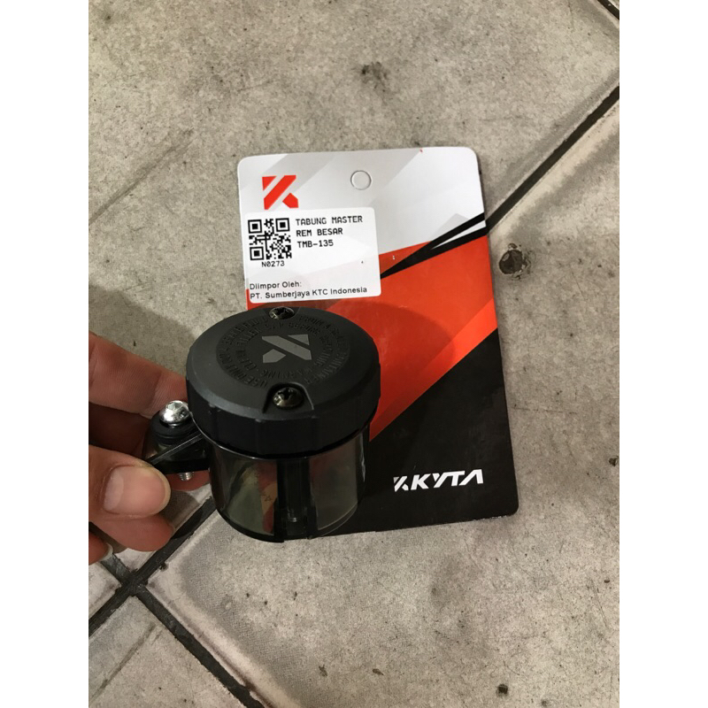 Tabung minyak rem ktc kytaco tmb 135 besar tabung master rem ktc kytaco smoke original produk tabung