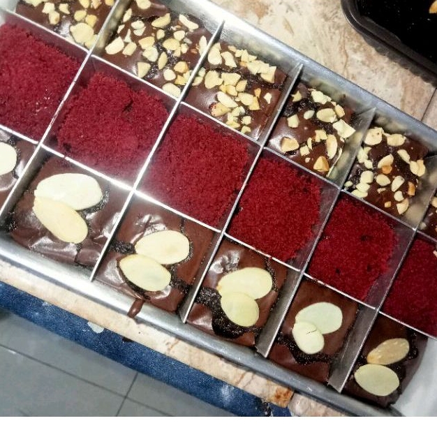 

Fudgie Brownies premium