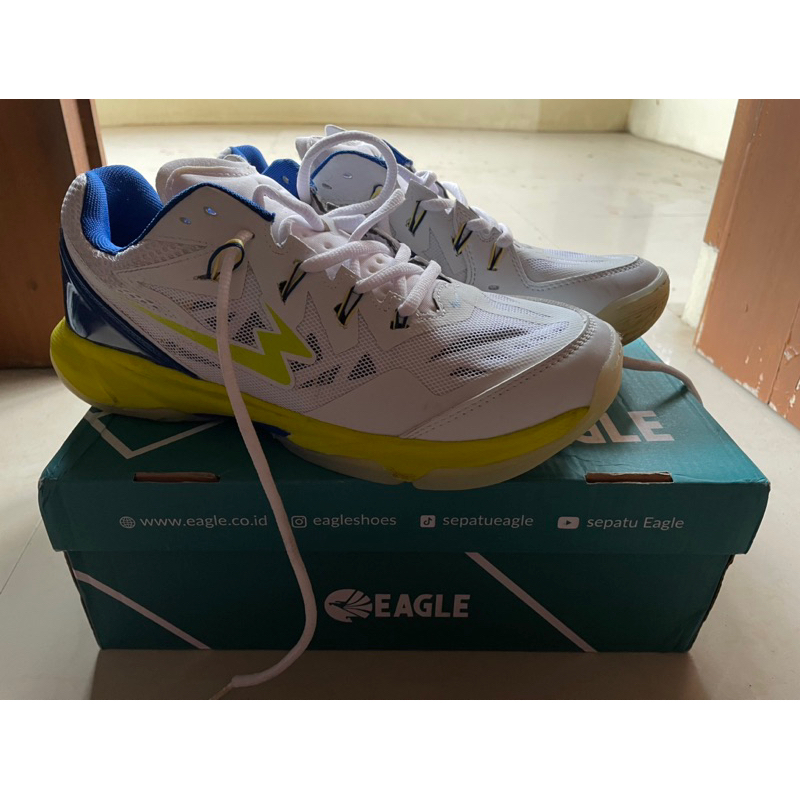 Sepatu Badminton Eagle Superblast