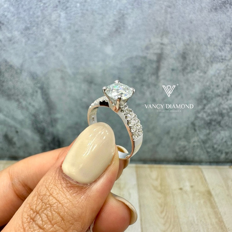CINCIN EMAS 18K (WHITE GOLD) BERLIAN MOISSANITE 1.00 CARAT