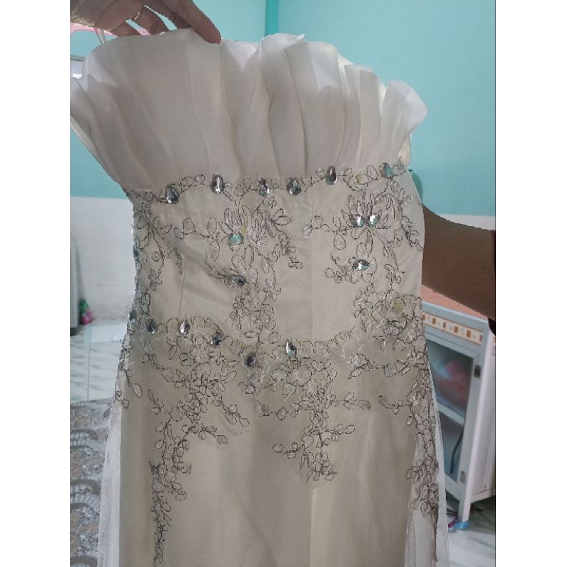 Gaun wedding preloved