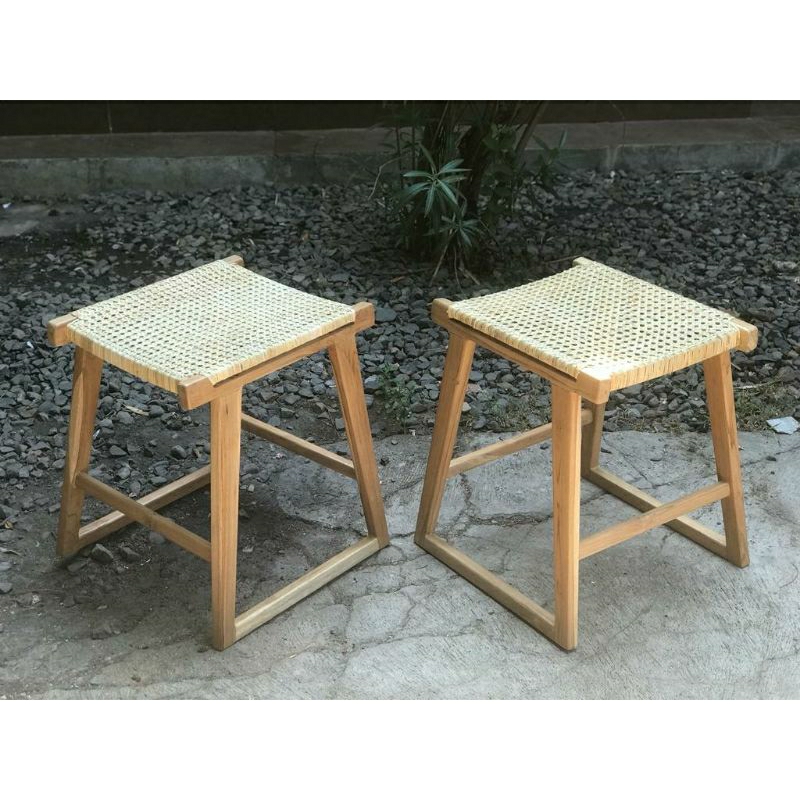Stool Rotan Sintetis - Stool Cafe