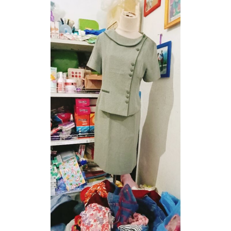 baju one set  guru (sudah lengkap dengan rok)preloved harga promo jangan ditawar lagi