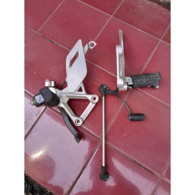 footstep step depan cbr 150r cbu thailand kpp fi