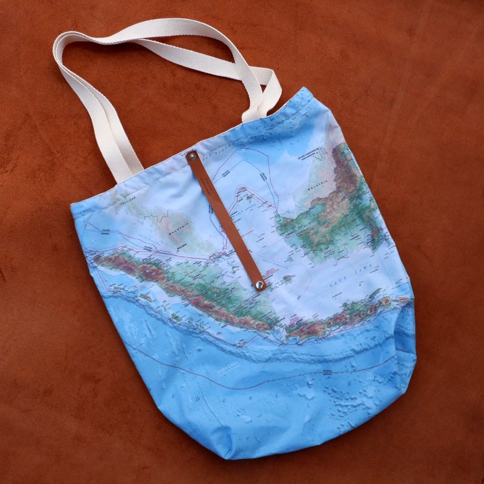 Tote bag / tas lipat / motif peta / reuseable bag / tas belanja