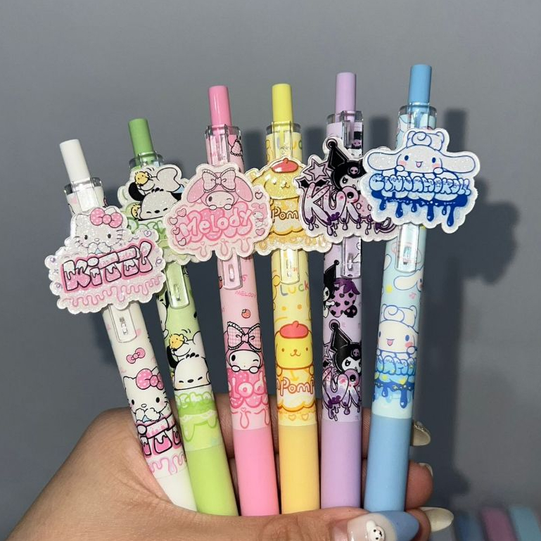 

[randomstuff] Pena Pencet Motif Sanrio Cartoon Lucu Unik Gelpen Hiasan Akrilik Pulpen Cair Berkualitas Motif Kitty Cinnamoroll Satuan Anti Macet Stationary Kit Japanese Korean Style