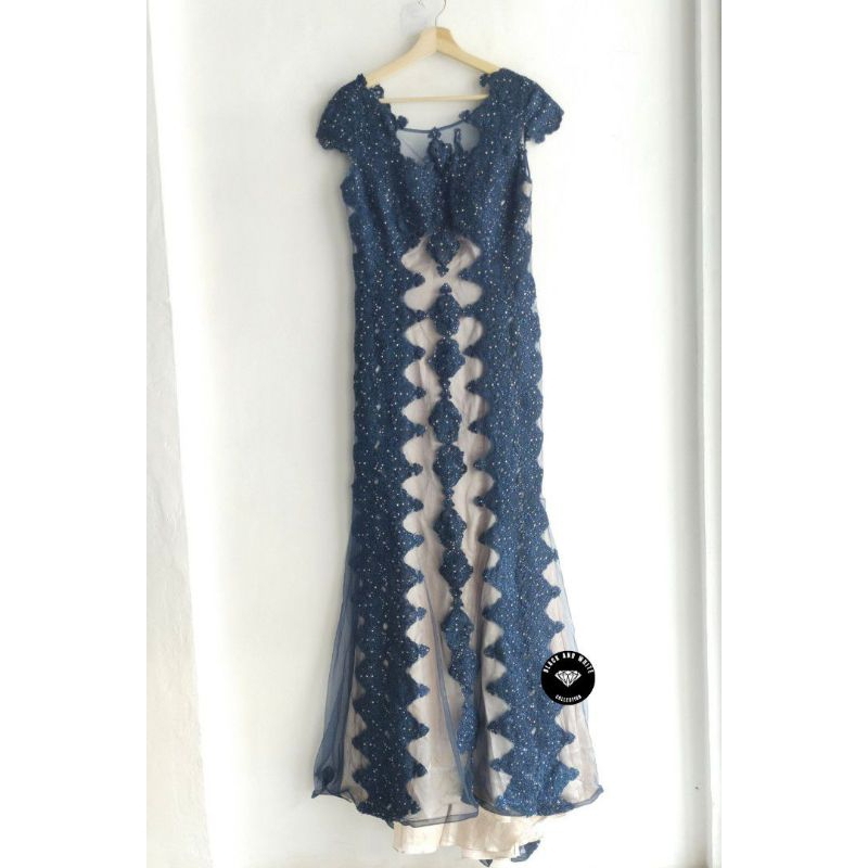 PARTY DRESS/EVENING GOWN