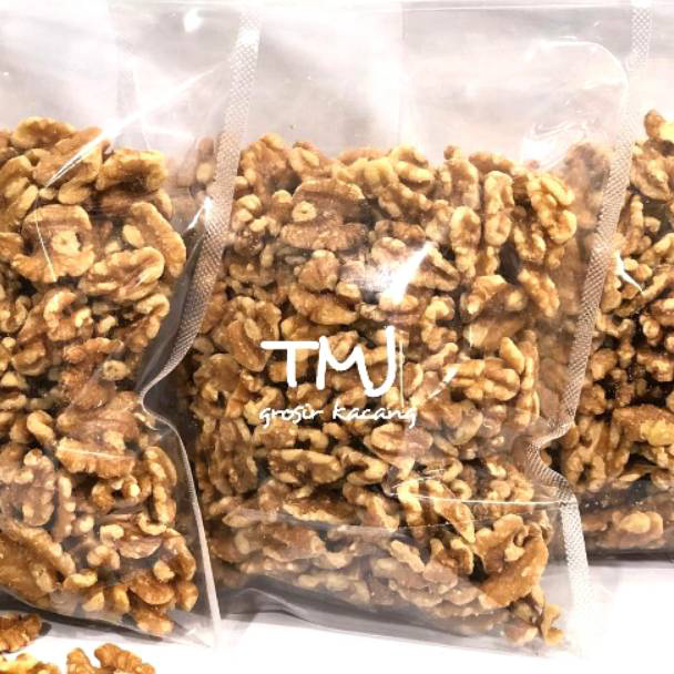 

Dijamin Ori>/ KACANG WALNUT MENTAH PREMIUM USA 1 Kg