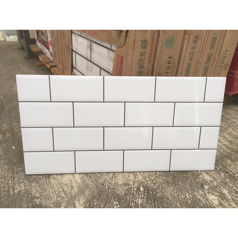 keramik dinding 25x50 subway bata putih garis dapur kamar mandi mirip 10x20 putih bavel timbul