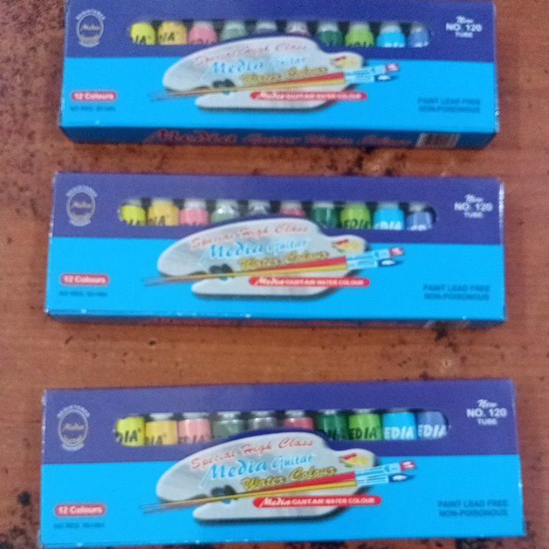 

Media guitar cat air