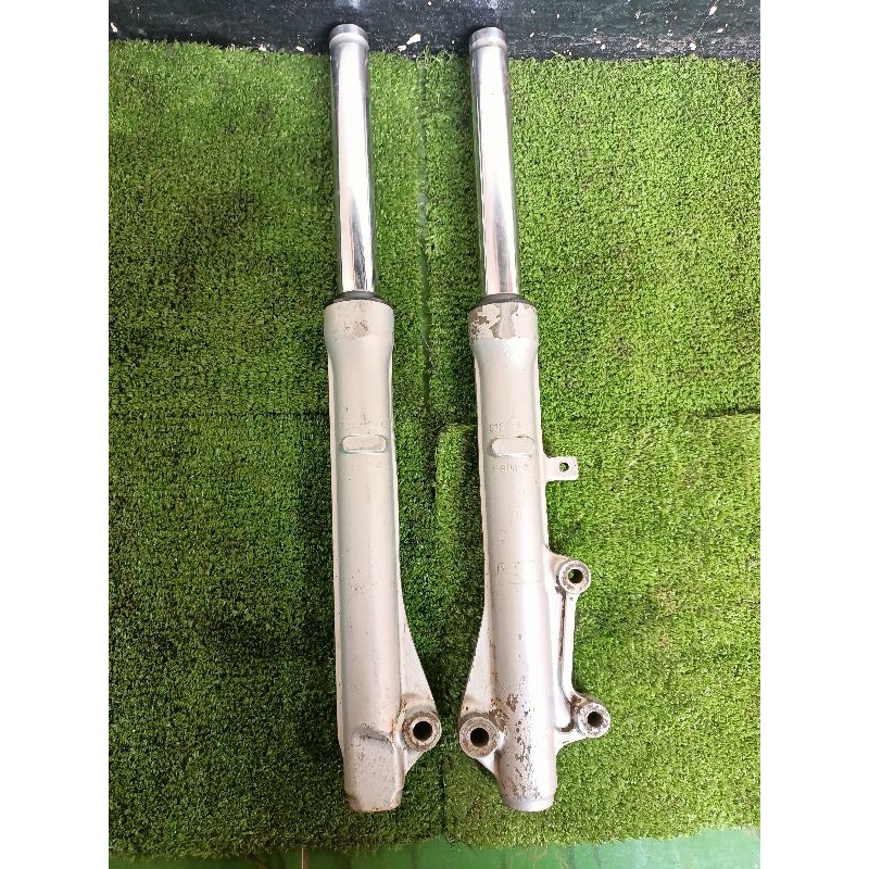 skok depan Suzuki smash