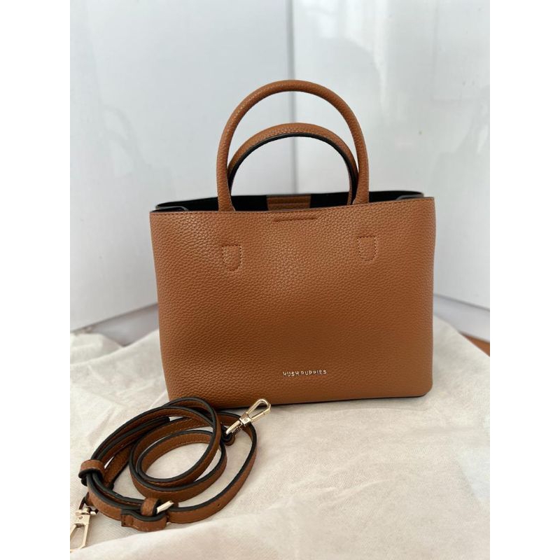 Hush Puppies Ledian Top Handle Camel size M