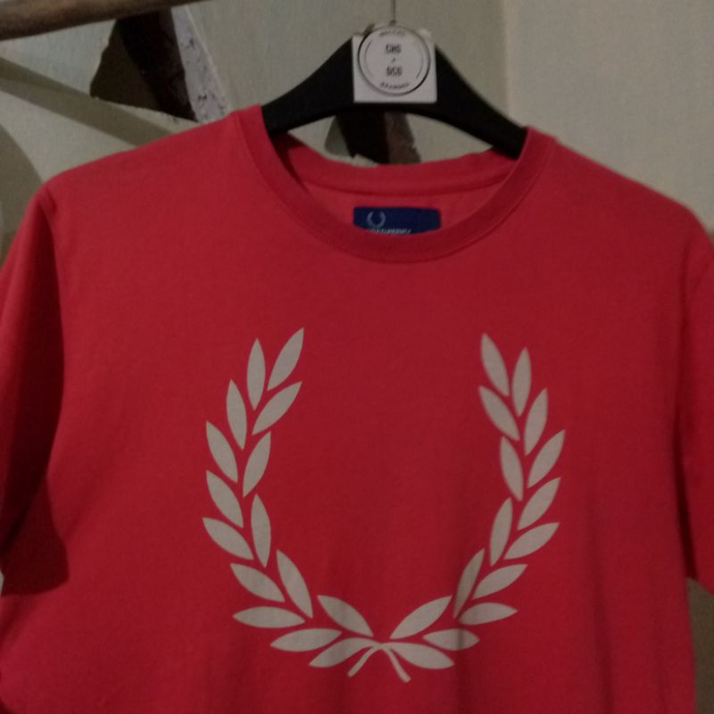 t shirt fred perry/ kaos fred perry not adidas,ellese,the nort face
