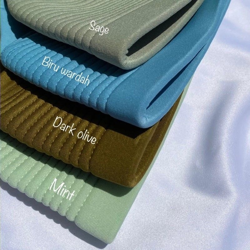 BERGO SPORT  UKURAN M/ HIJAB SPORT PET TEBAL / BERGO OLAHRAGA/ BERGO SEKOLAH UKIRAN M