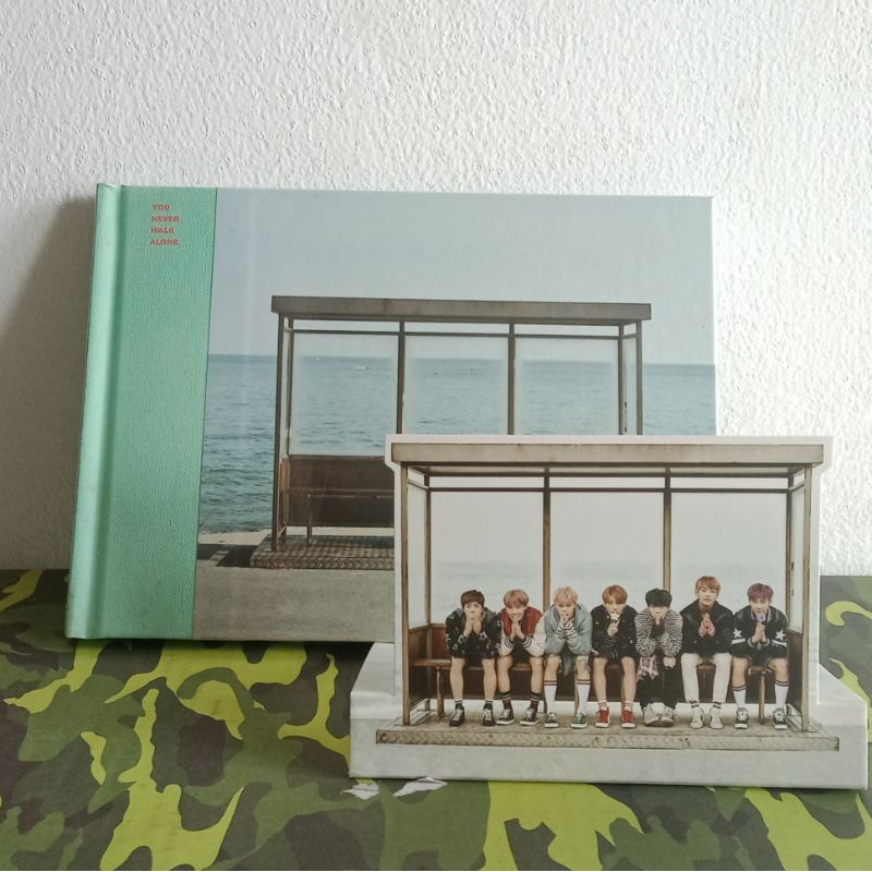 BTS Album official YOU NEVER WALK ALONE