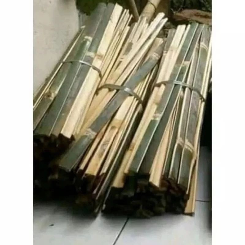 bambu lebar untuk kandang, pagar, tanaman dll lebar 4cm panjang 2m