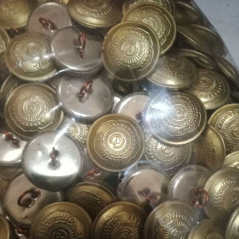 kancing jas almamater universitas um palembang