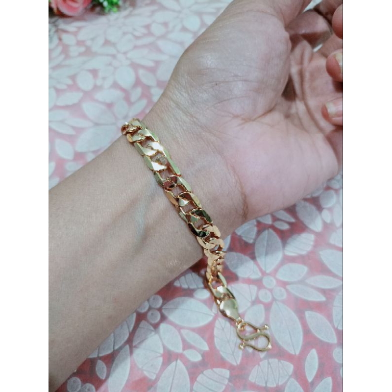 GELANG LIPAN