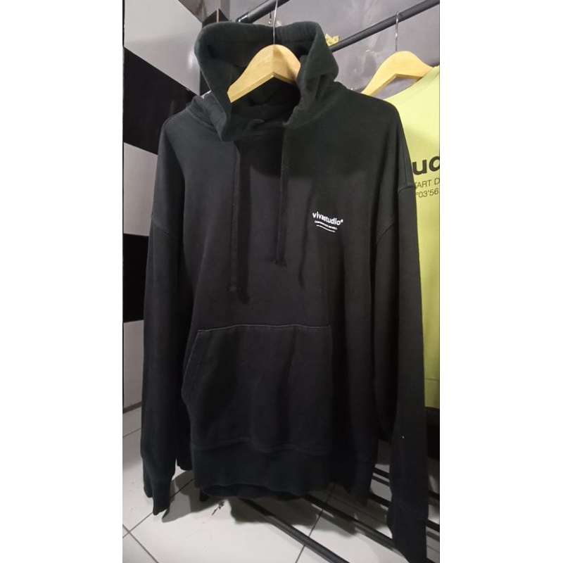 HOODIE VIVASTUDIO HITAM