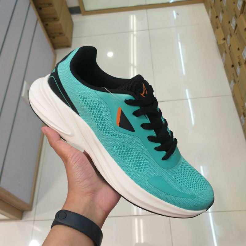 Jackson Active Sepatu Olahraga Tali Pria