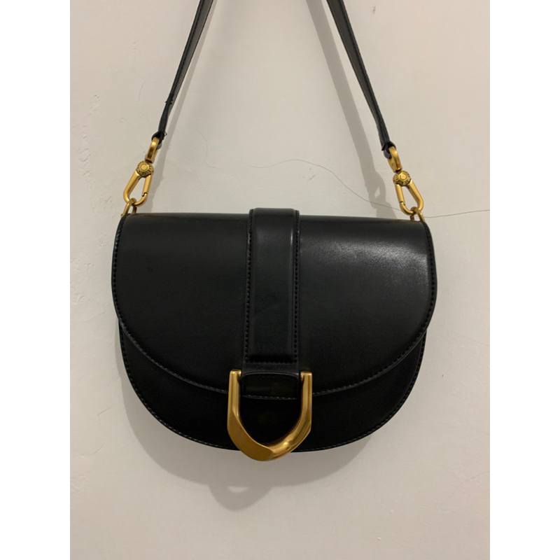 Charles n Keith tas wanita hitam