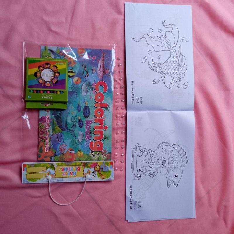 

souvenir ulang tahun paket buku mewarnai plus 12 pencil kemas tas plastik cantik happy birthday tema zoo