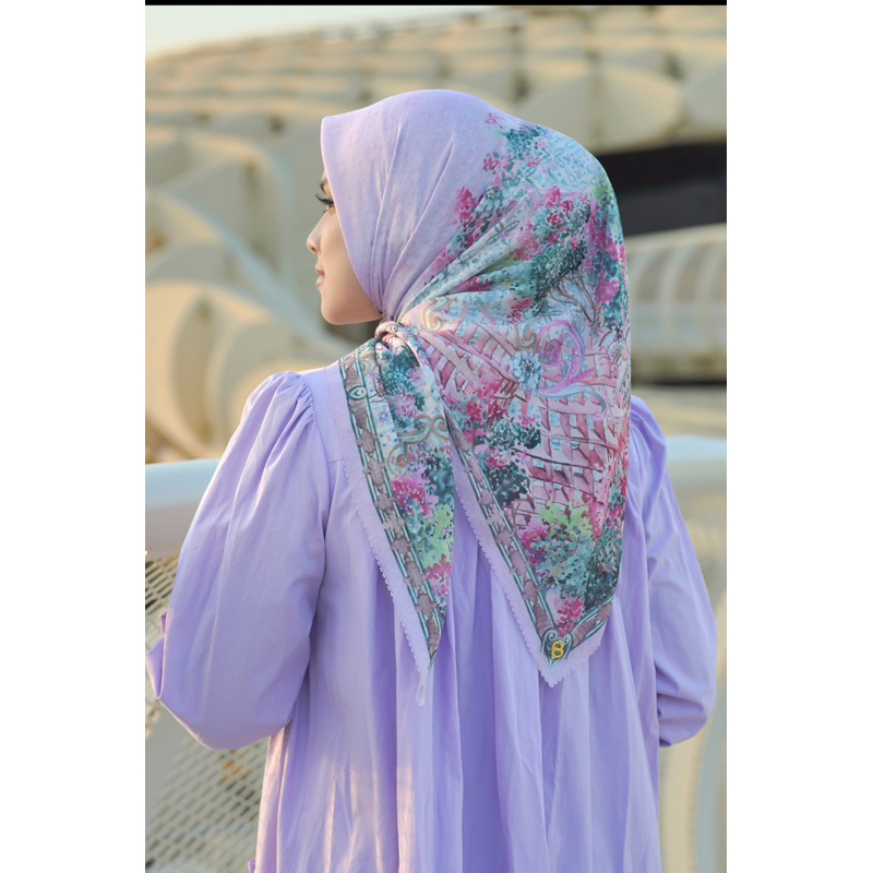 THE SEVILLA LAVANDA VOILE SQUARE BUTTONSCARVES