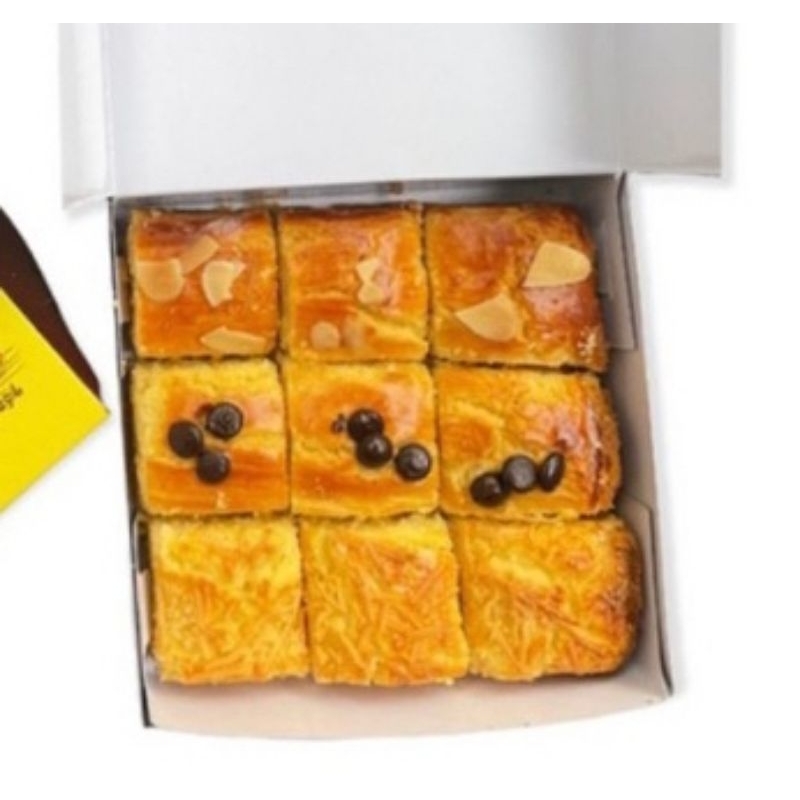 

Lekker Holland Mini Boterkoek Premium Gurih Manis 10x10